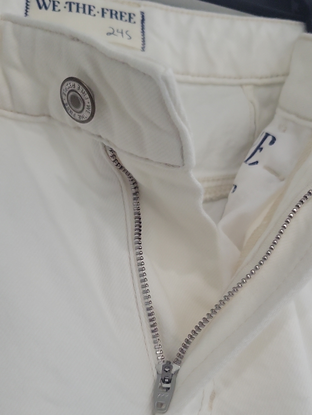 WE THE FREE Wide Leg Jeans - Picture 7 of 9